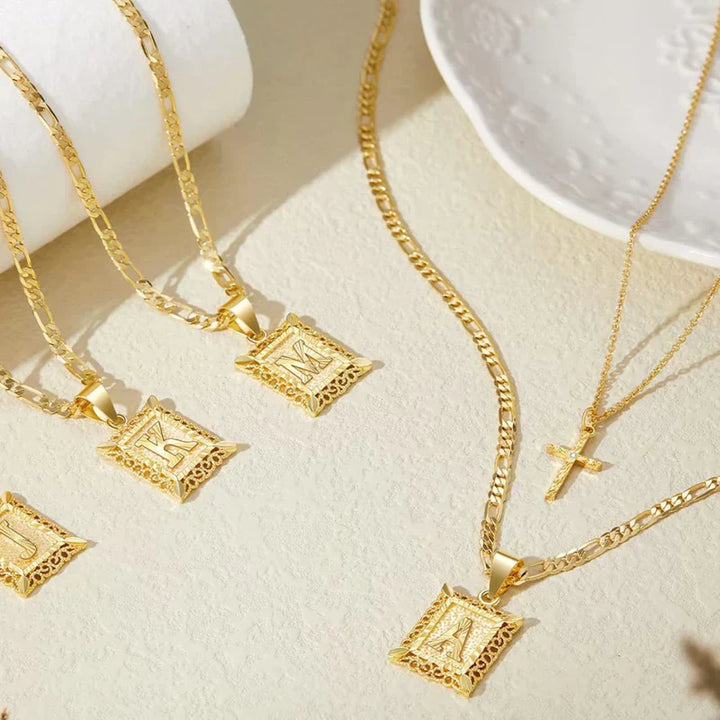 Set di Collane con Iniziali Incrociate | Oro