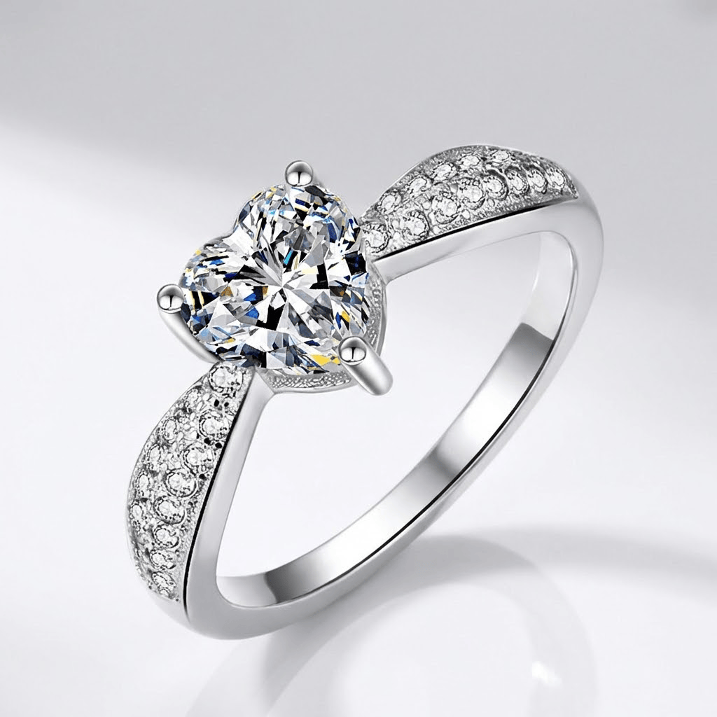 ANELLO PAVÉ color argento CON ZIRCONIA A CUORE