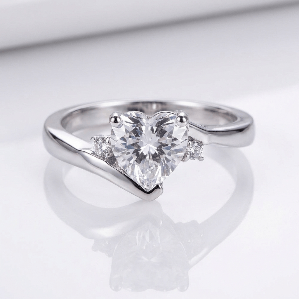 ANELLO BYPASS color argento CON ZIRCONIA A CUORE