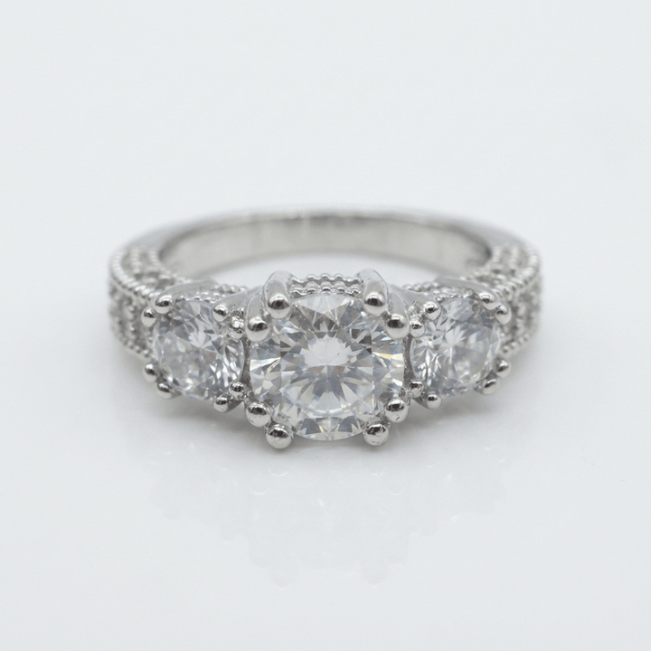 ANELLO HALO IN ZIRCONIA TONDA ARGENTATA