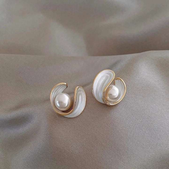 Orecchini Antoinette Luxe in Opale Bianco