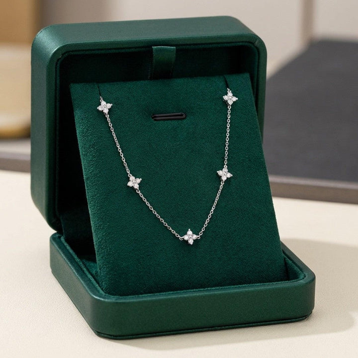 Collana in Zirconia Incastonata a Fiore