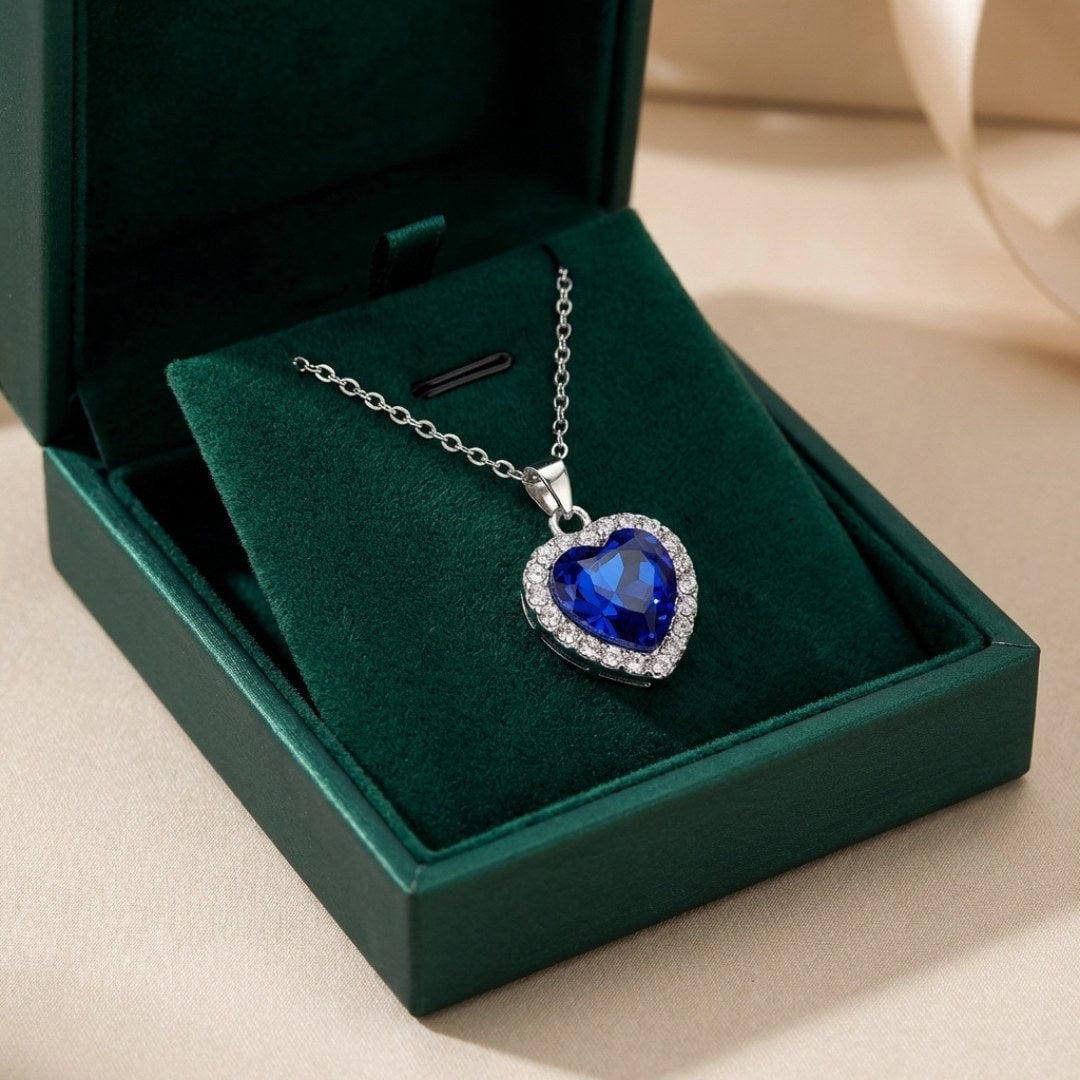 Collana con Pendente a Cuore di Pietra Blu