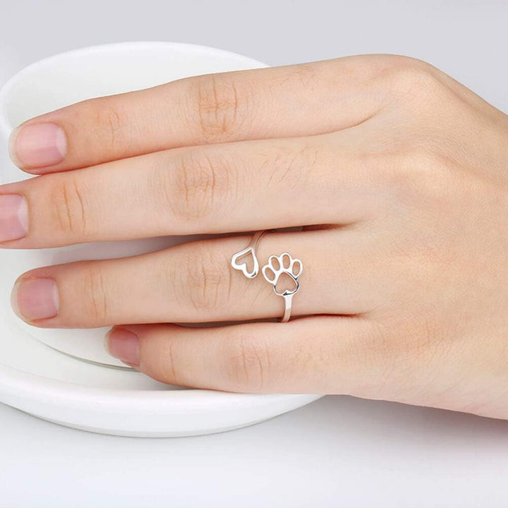Anello Artigianale a Forma di Zampa e Cuore – Regolabile color argento