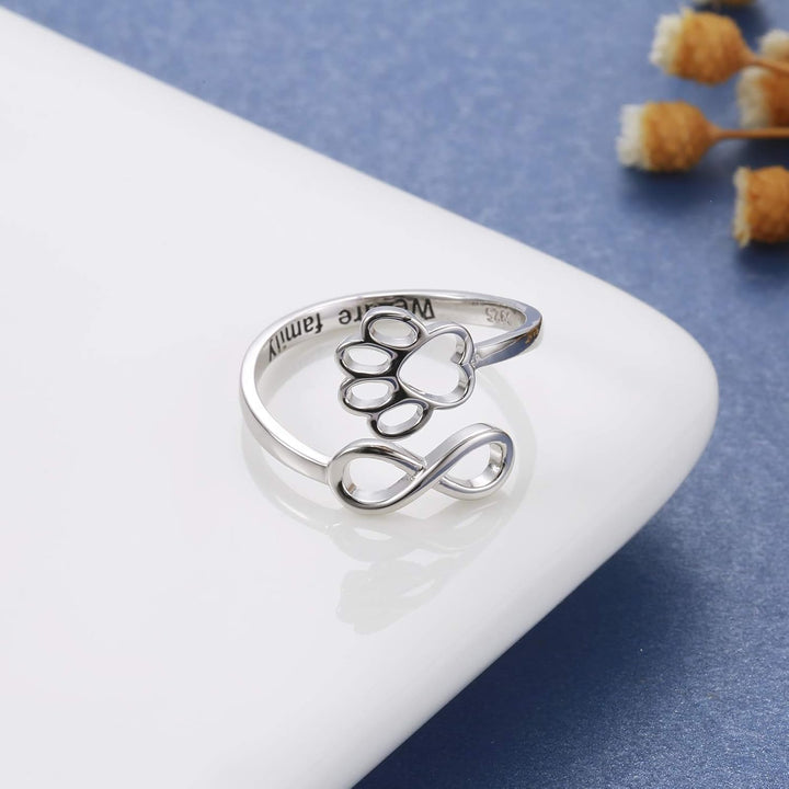 Anello Artigianale a Forma di Zampa e Cuore – Regolabile color argento