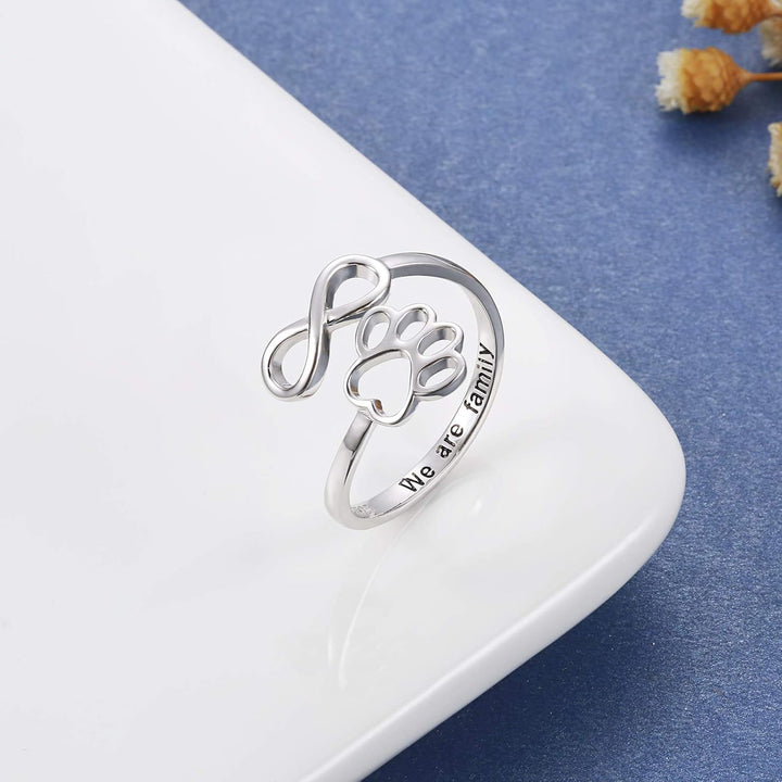 Anello Artigianale a Forma di Zampa e Cuore – Regolabile color argento