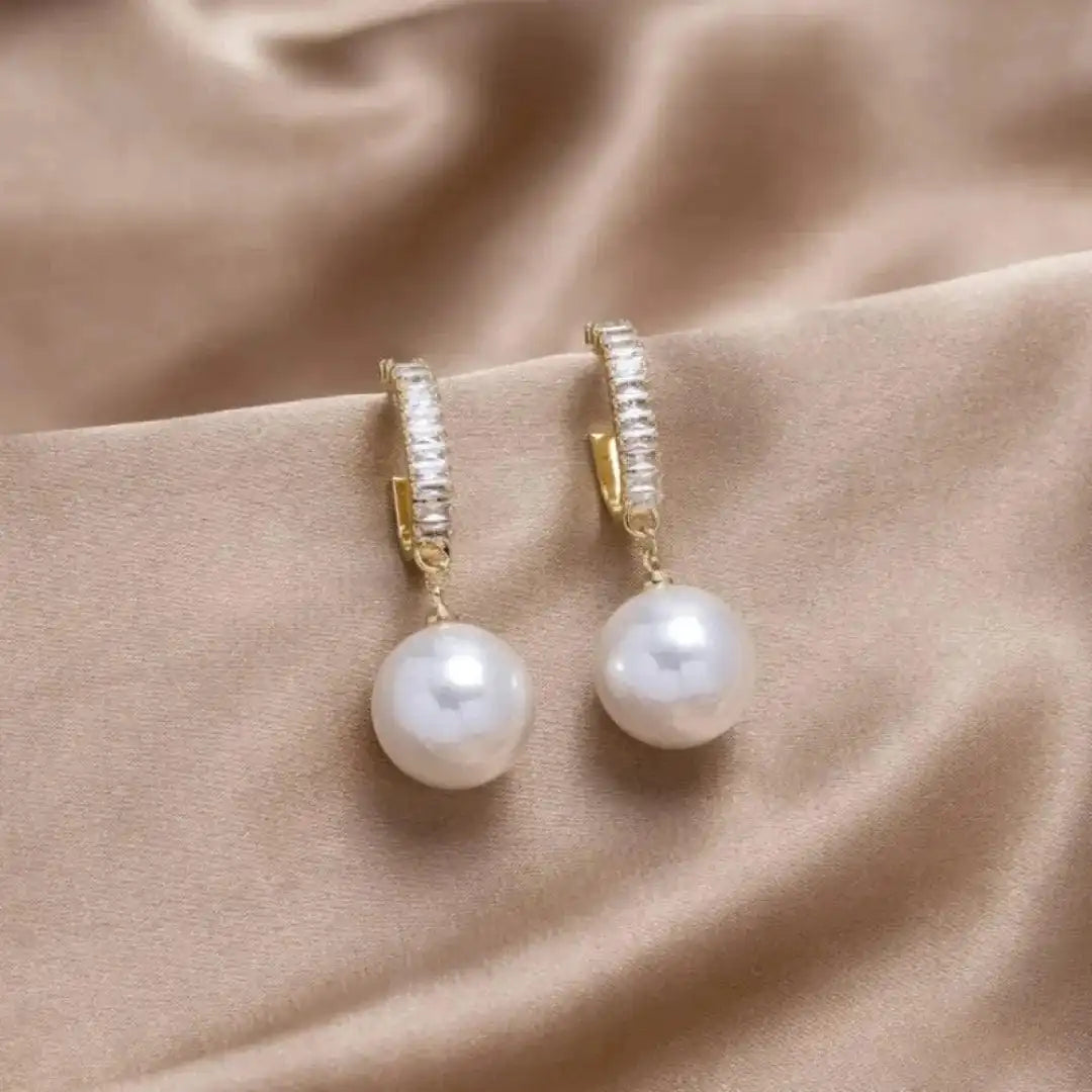 Orecchini Eleganti in Perla e Zirconia