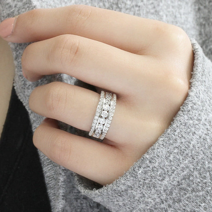 Anello Elegante in Argento con Pietra