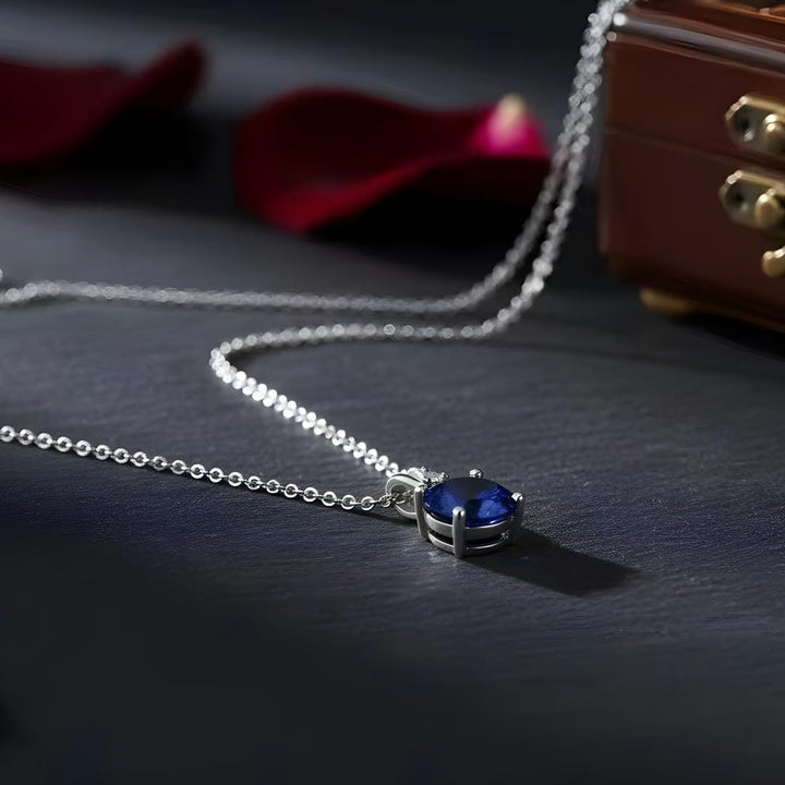 Collana con Pietra Blu a Taglio Rotondo