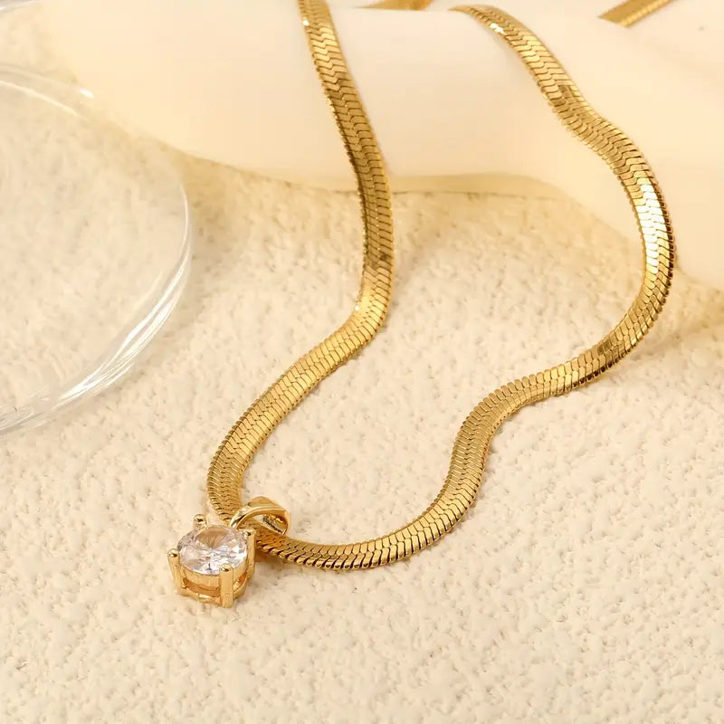 Collana con Pendente Elegante in Strass | Oro