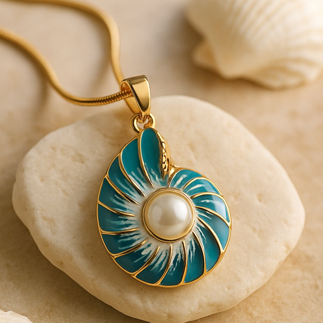Collana in conchiglia blu perla