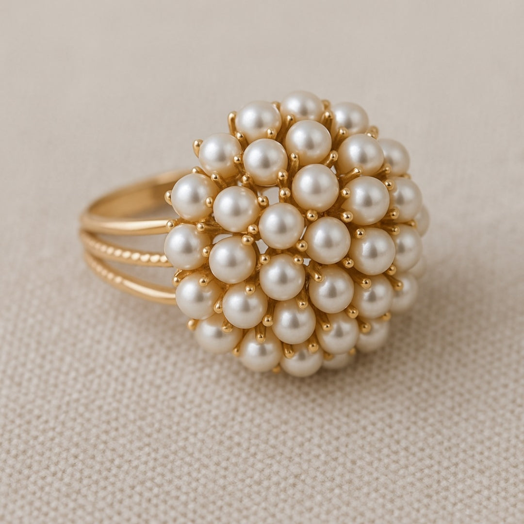 Anello con Perle Incastonate