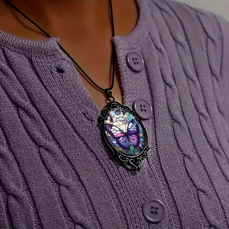 Collana con Pendente a Forma di Farfalla con Cristallo Viola