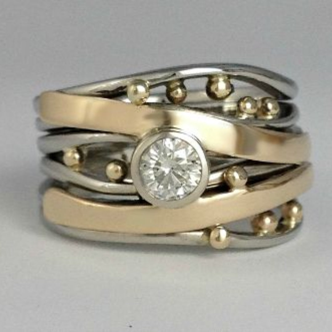 Anello in Zirconia Incastonata color oro Vintage
