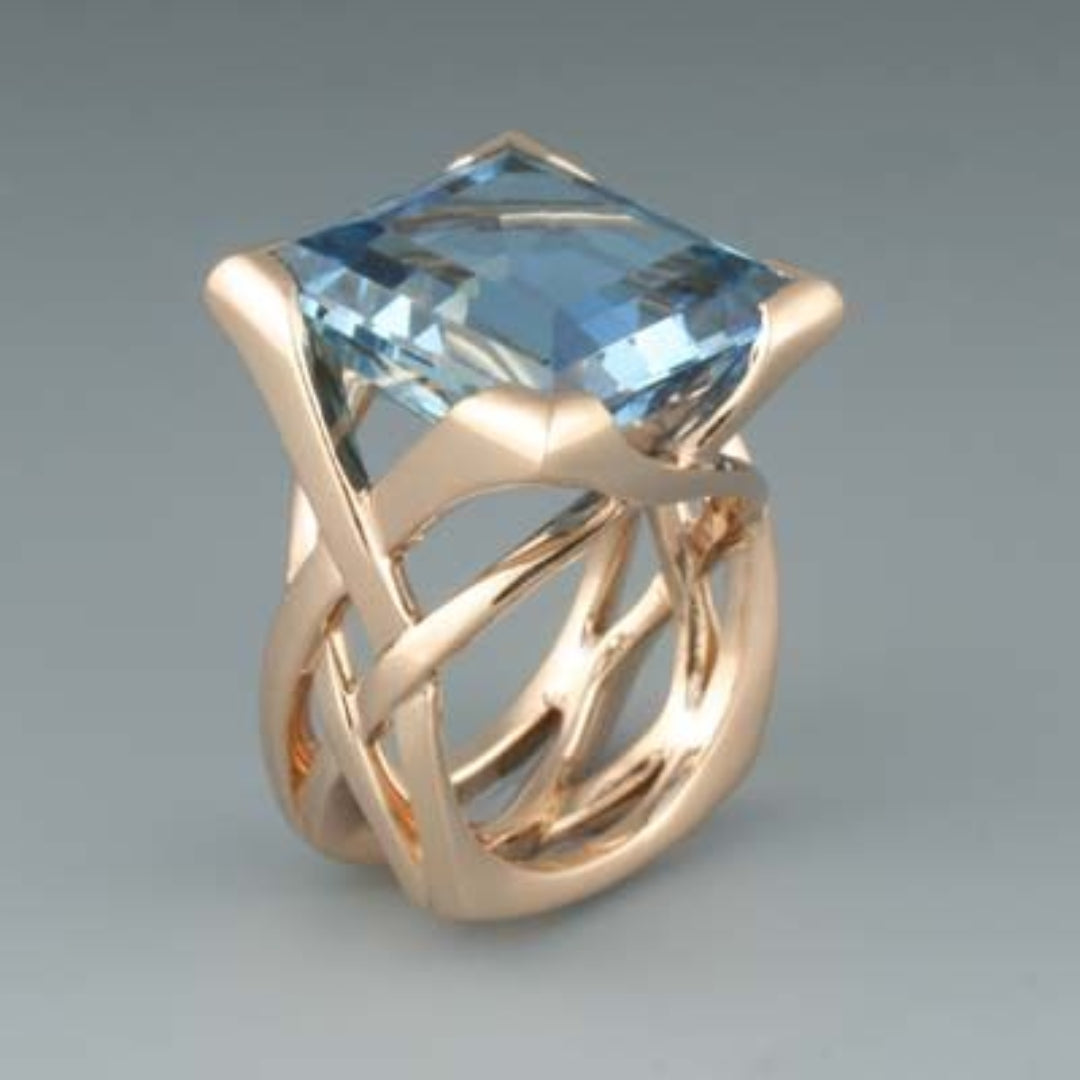 Anello in Zirconia Blu Rosa Antico