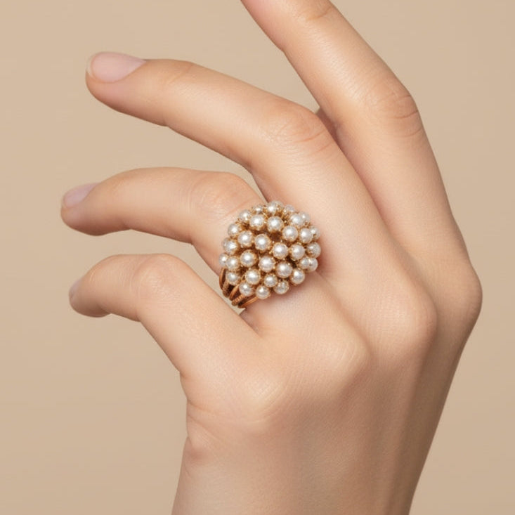 Anello in Oro con Perla Incastonata Classica