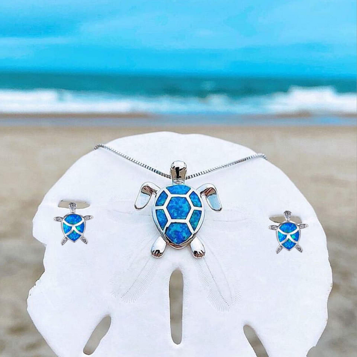 Collana e Orecchini a Tema Tartaruga Marina in Opale e color argento