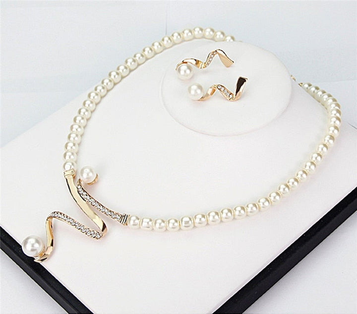 Set di Collana e Orecchini in Perle Naturali