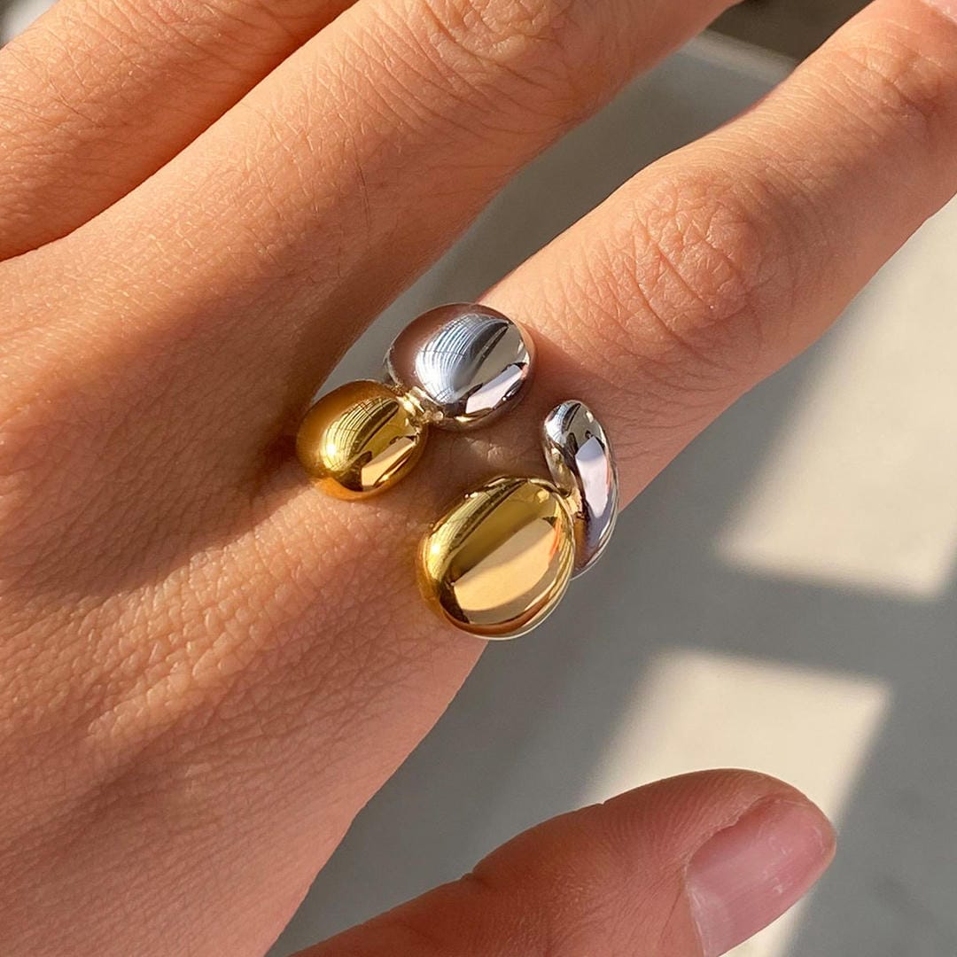 Anello impilabile color oro e color argento bicolore