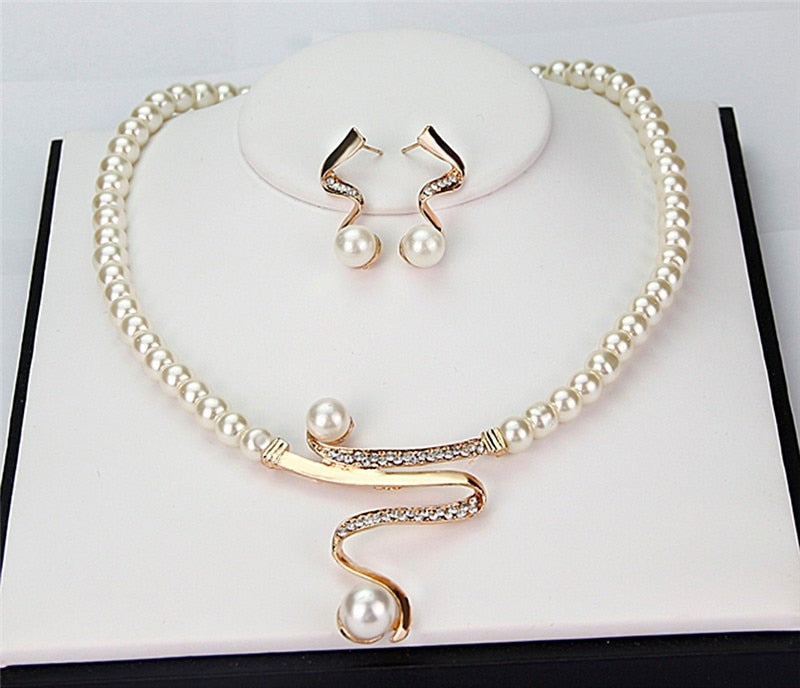 Set Collana di Perle Naturali + Orecchini