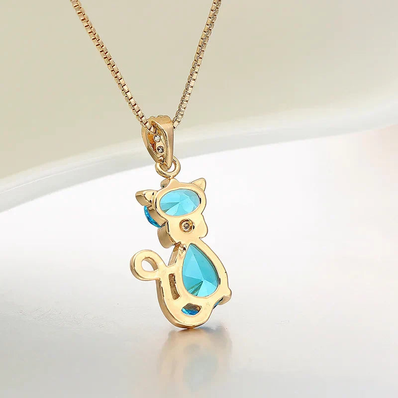 Collana con Pendente a Forma di Gatto di Cristallo