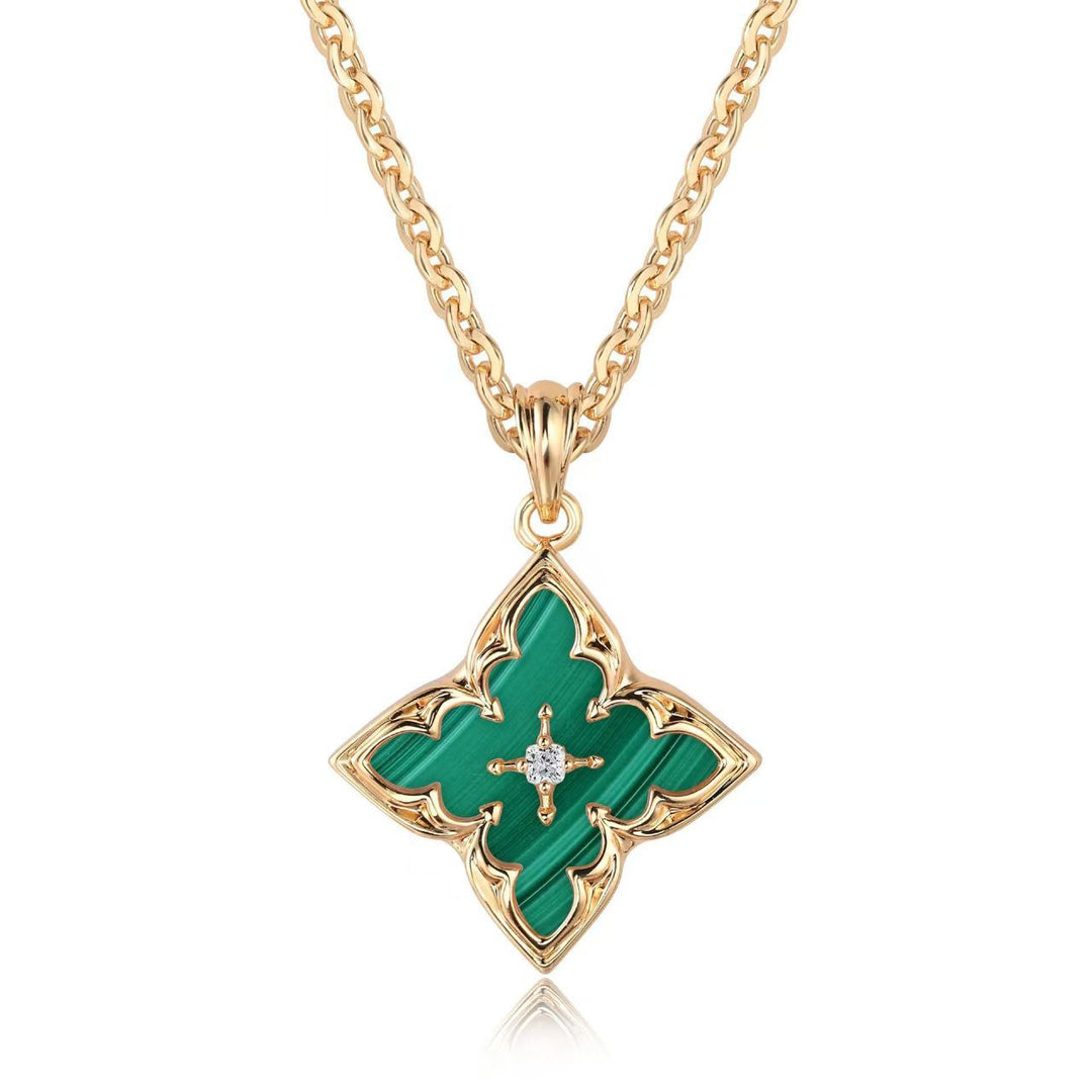 Collana con pendente di Trifoglio Bianco | Oro