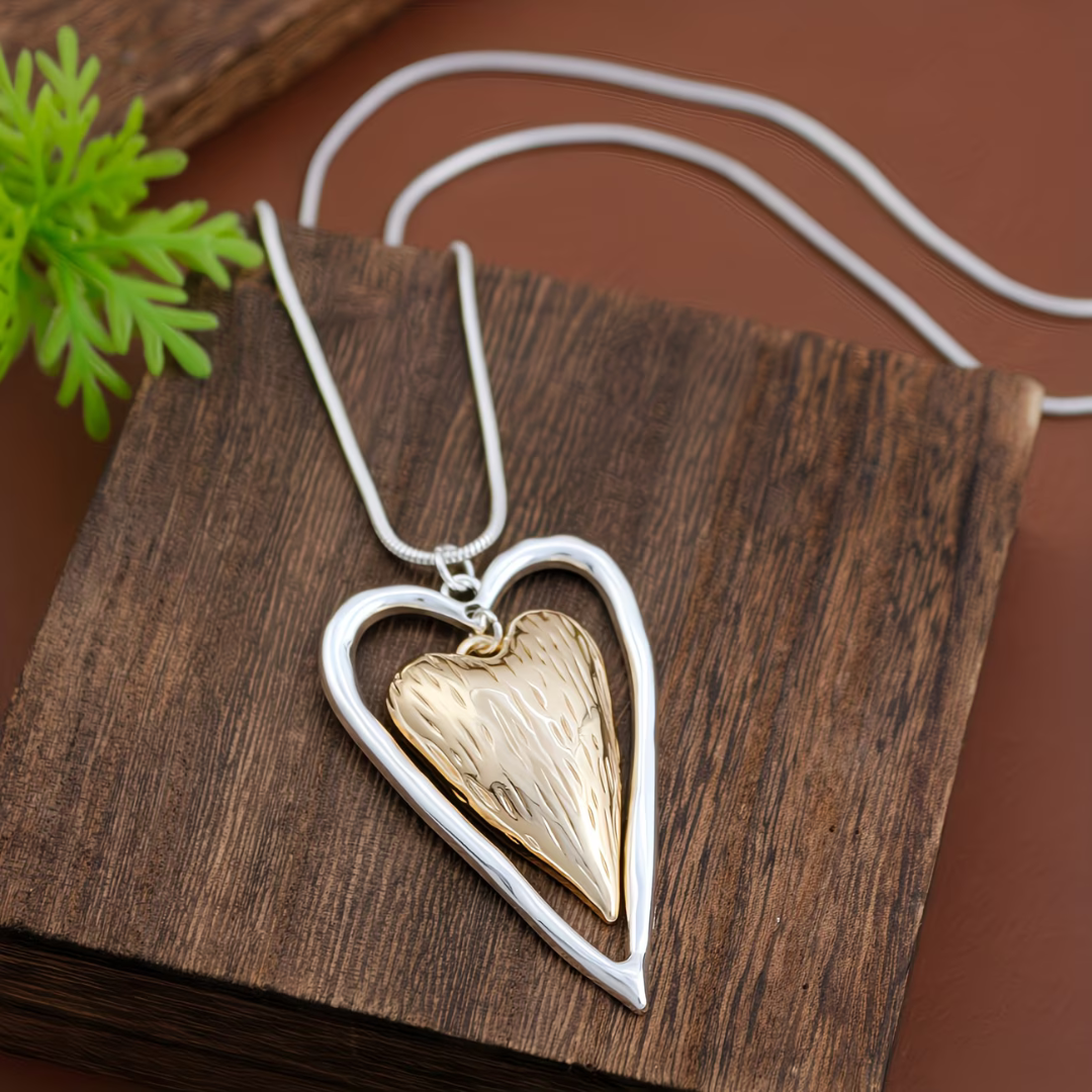 Collana con Pendente a Cuore color argento Vintage e color oro Opaco