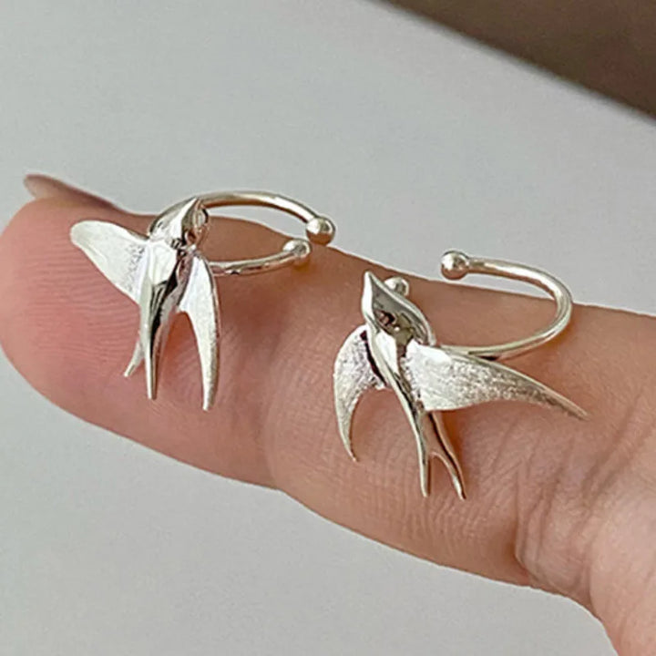 Bellissimi Orecchini Clip-On a Forma di Rondine color argento