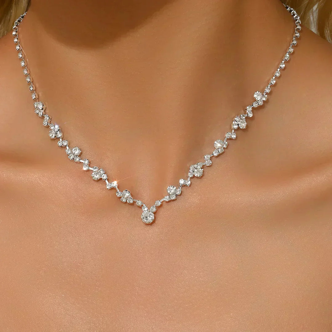 Collana da sposa elegante con diamanti