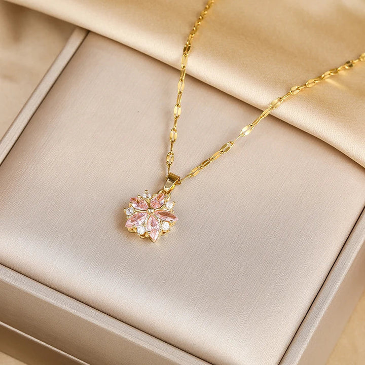 Collana Romantica con Rosa Sakura in Acciaio Inossidabile