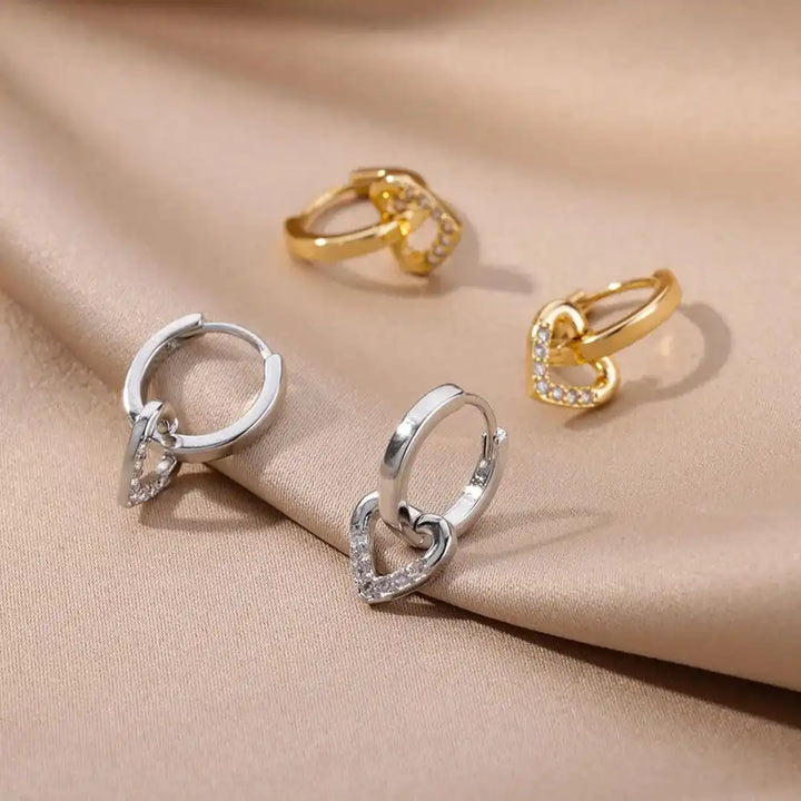 Orecchini a Cuore di Zirconia Hollow