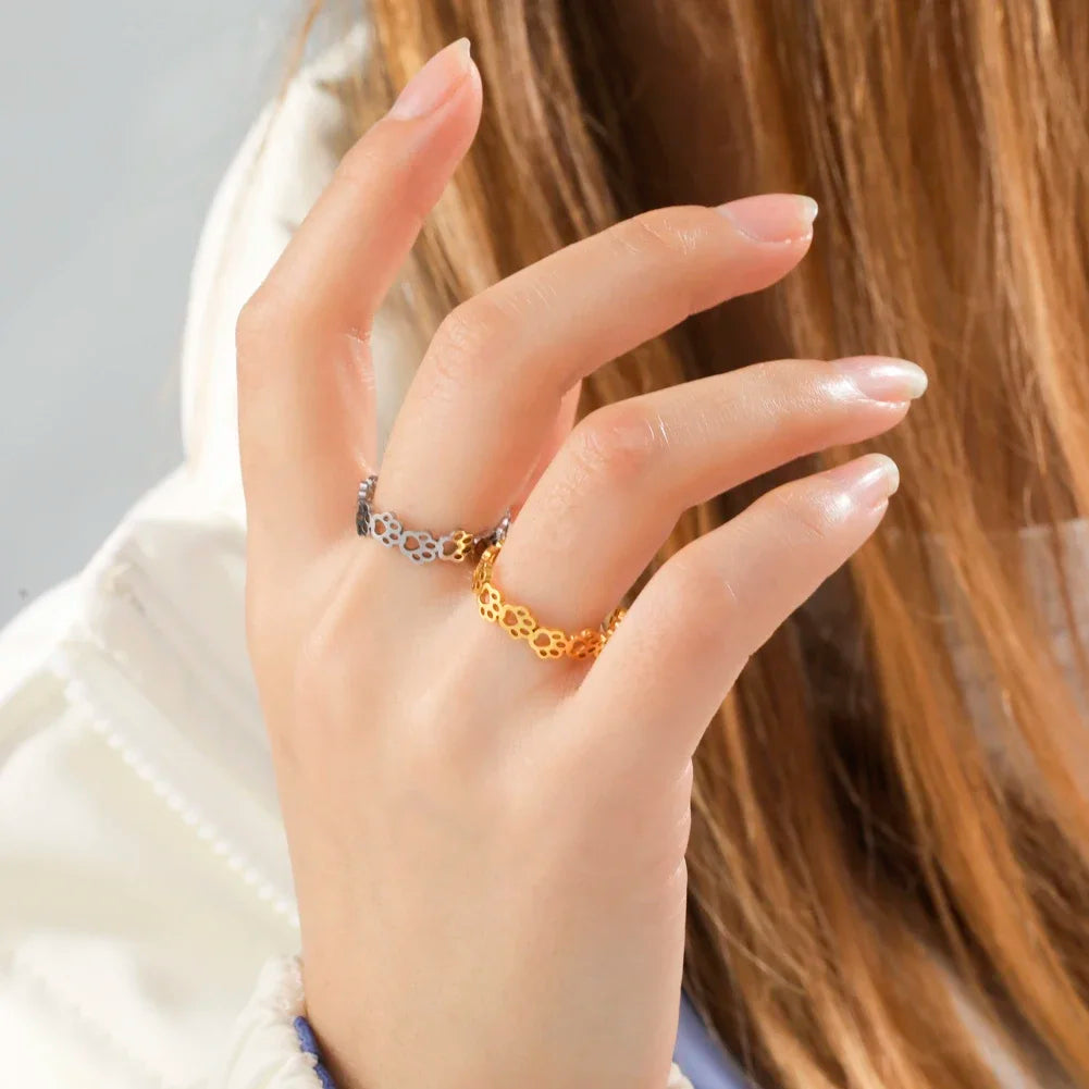 Anello Regolabile con Impronta di Zampa – Realizzato in Acciaio Inossidabile