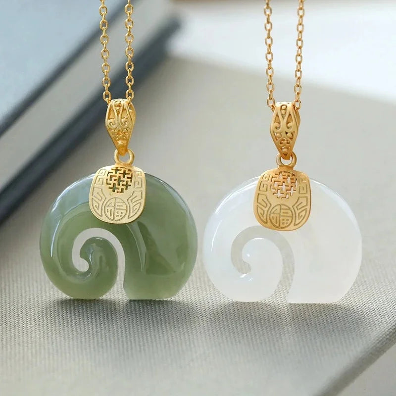 Collana con pendente a forma di elefante in giada Hetian – Catena placcata color oro per donne