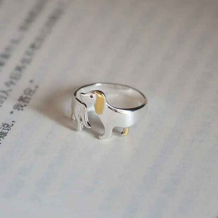 Anello color argento a Forma di Bassotto – Misura Regolabile