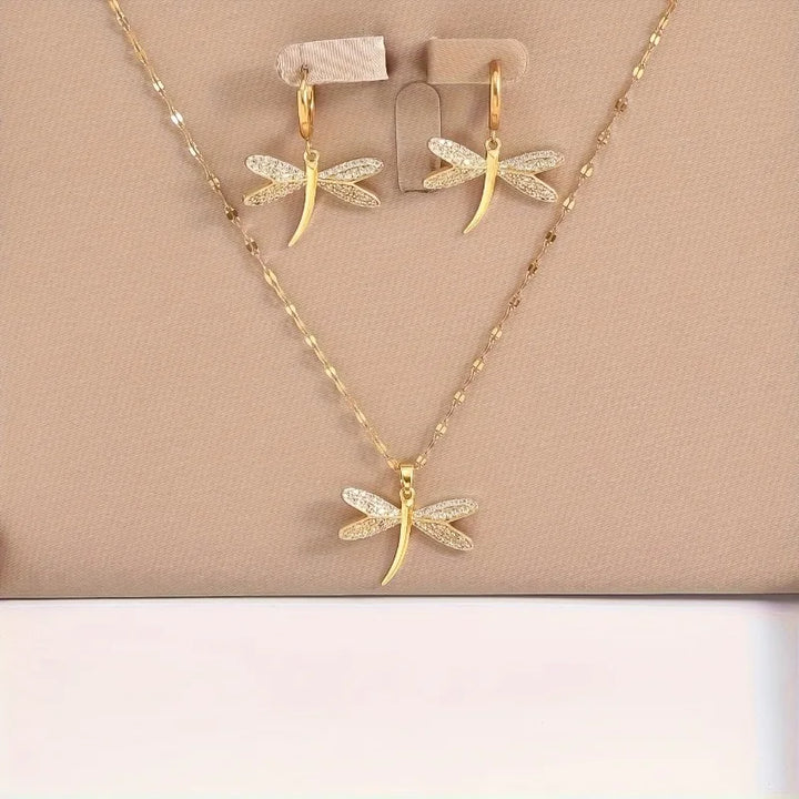 Collana in Gioielli con Libellula Dorata e Orecchini Bonus