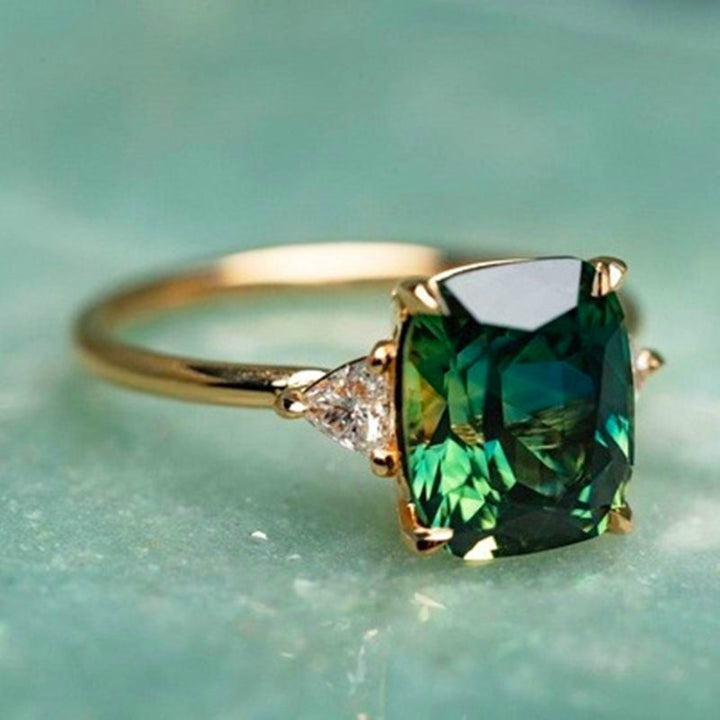 Anello Elegante a Pietra Verde Quadrato