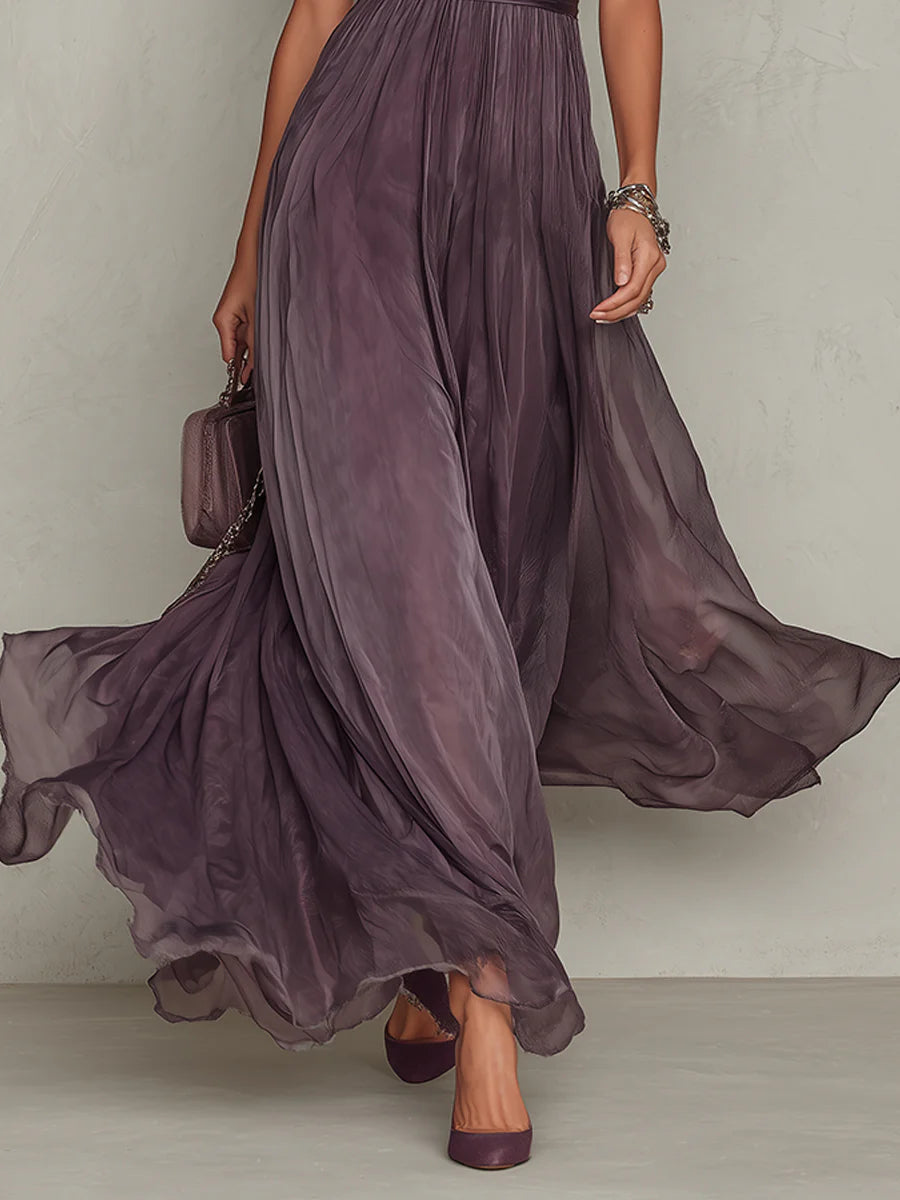 ESSENZIALE - Flavia • Abito Lungo Viola con Scollatura a Chiave e Bordo in Pizzo di Chiffon