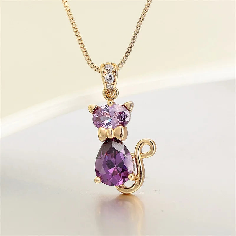 Collana con Pendente a Forma di Gatto di Cristallo