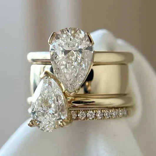 Anello a Goccia Vintage con Zirconia Doppia