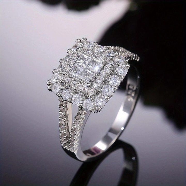Anello nuziale in zirconia a forma quadrata
