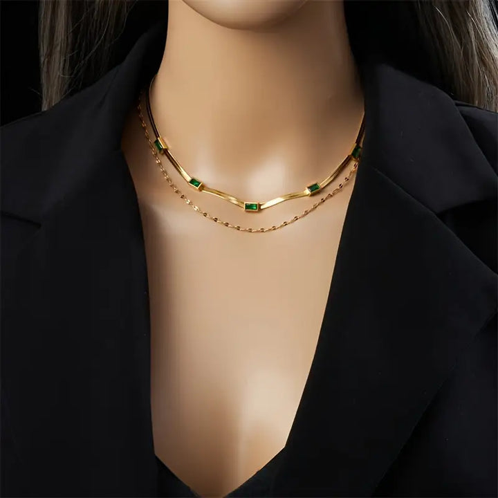 Collana Doppia color oro con Pietra Verde Vintage