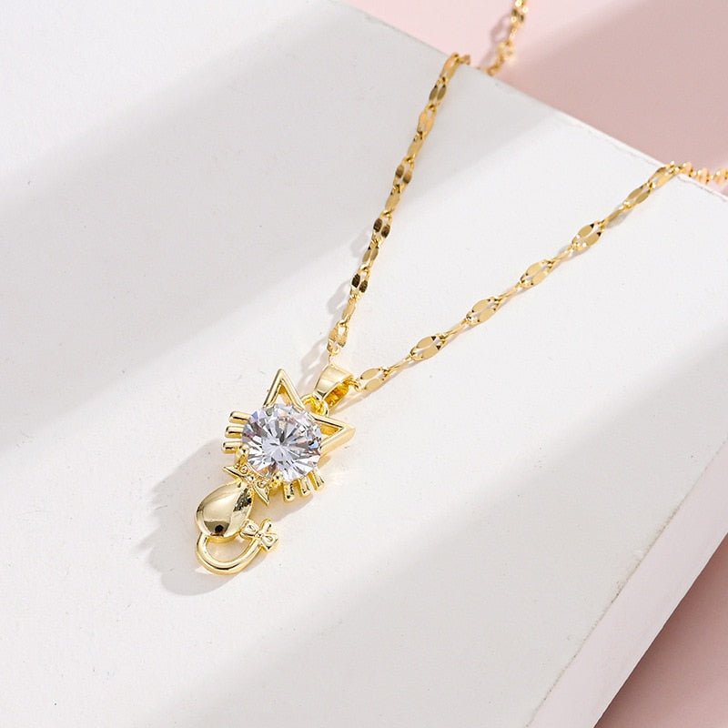 Collana con gatto placcata color oro con zirconia