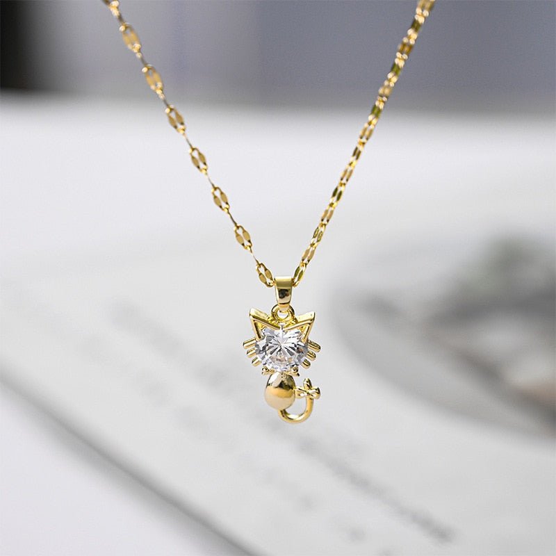Collana con gatto placcata color oro con zirconia