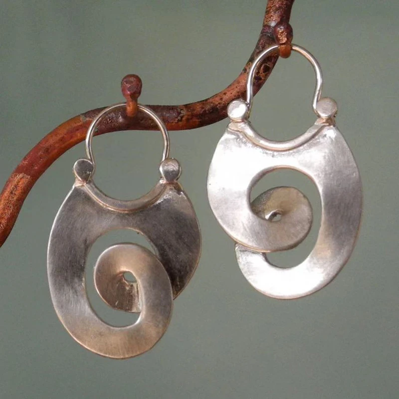 Orecchini color argento a Forma Irregolare Vintage