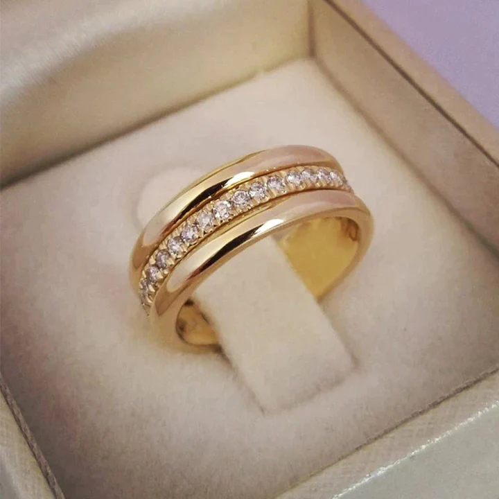 Sarah - Anello Incastonato in Zirconia Vintage