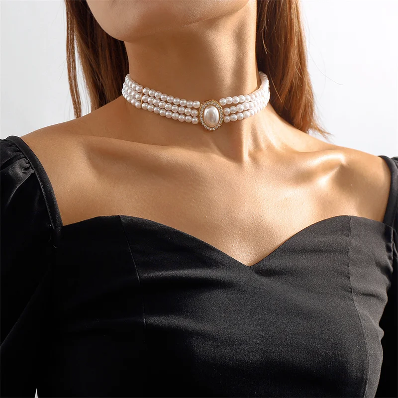 Collana Elegante a Tre Perle