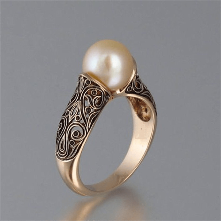 Anello in Oro con Perla Vintage Senza Tempo