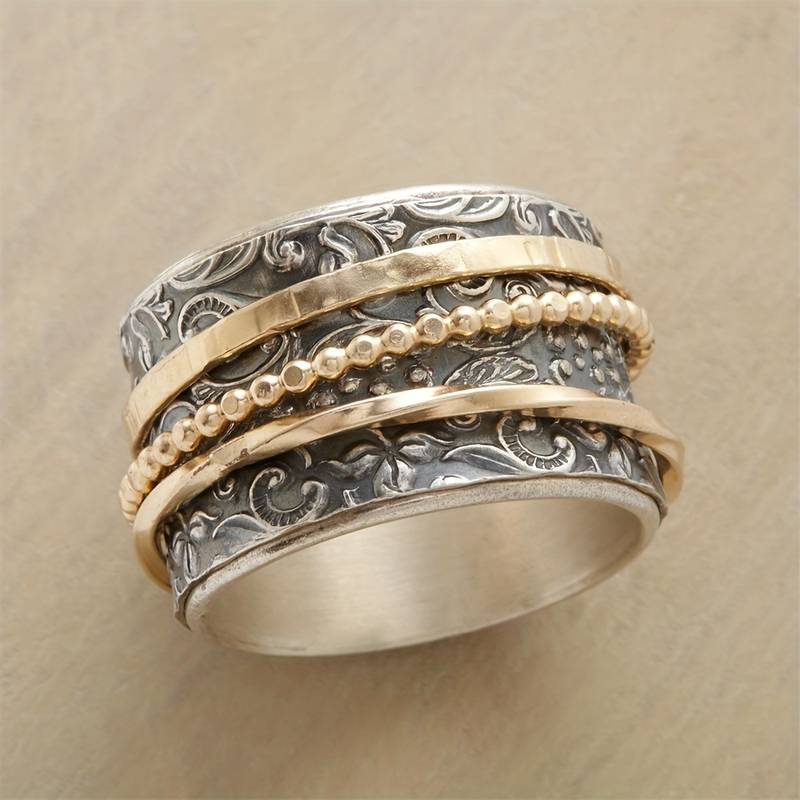 Anello Antico color oro e color argento Vintage