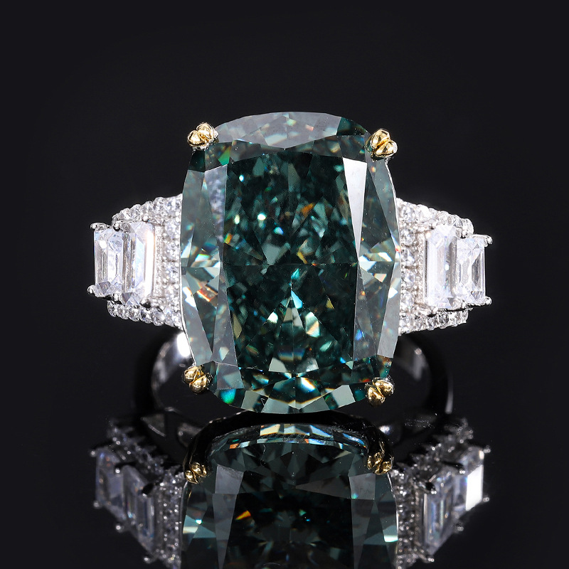 Anello Vintage Cosmic Crystal color argento