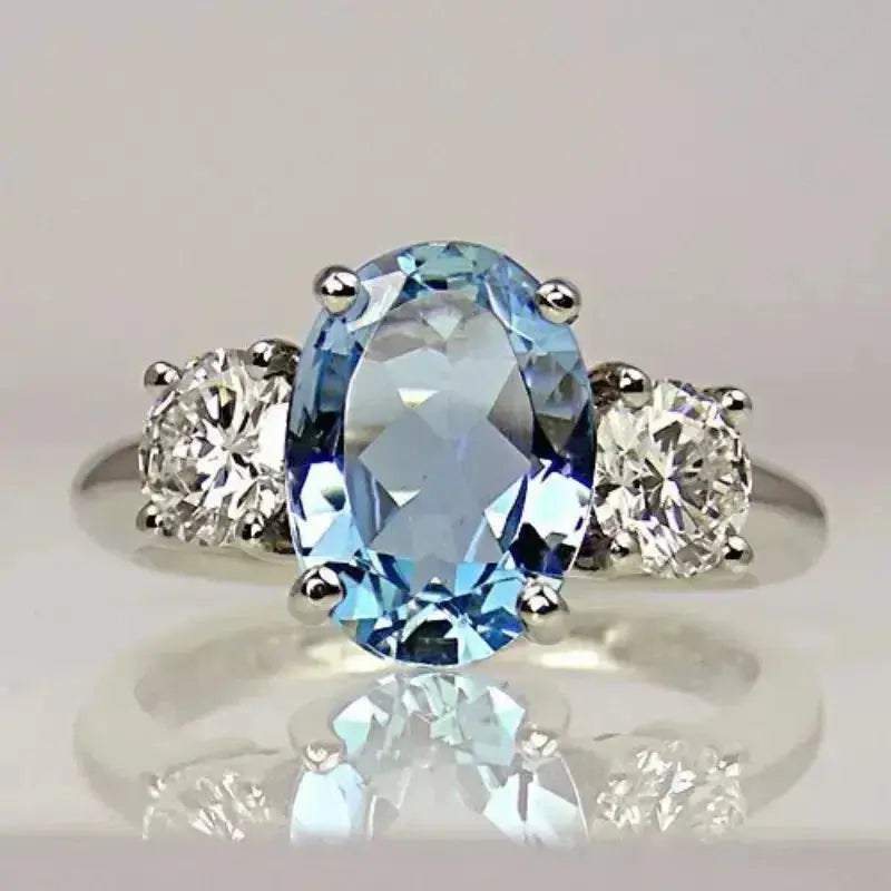 Anello con cristallo di Zirconia blu color argento